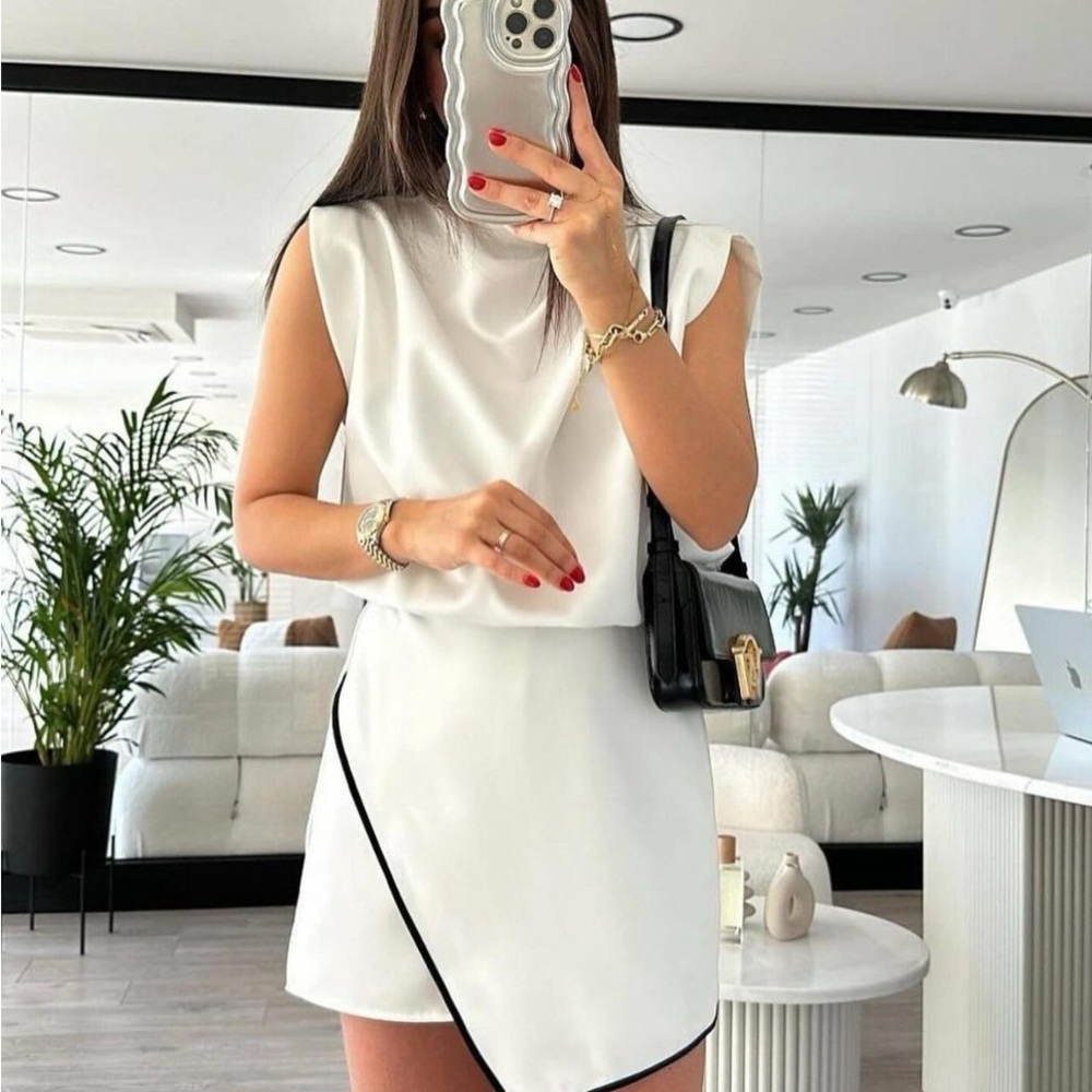 Zara White Mini Jumpsuit with Black Trim